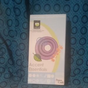 NIB☆Cricut Accent Essentials